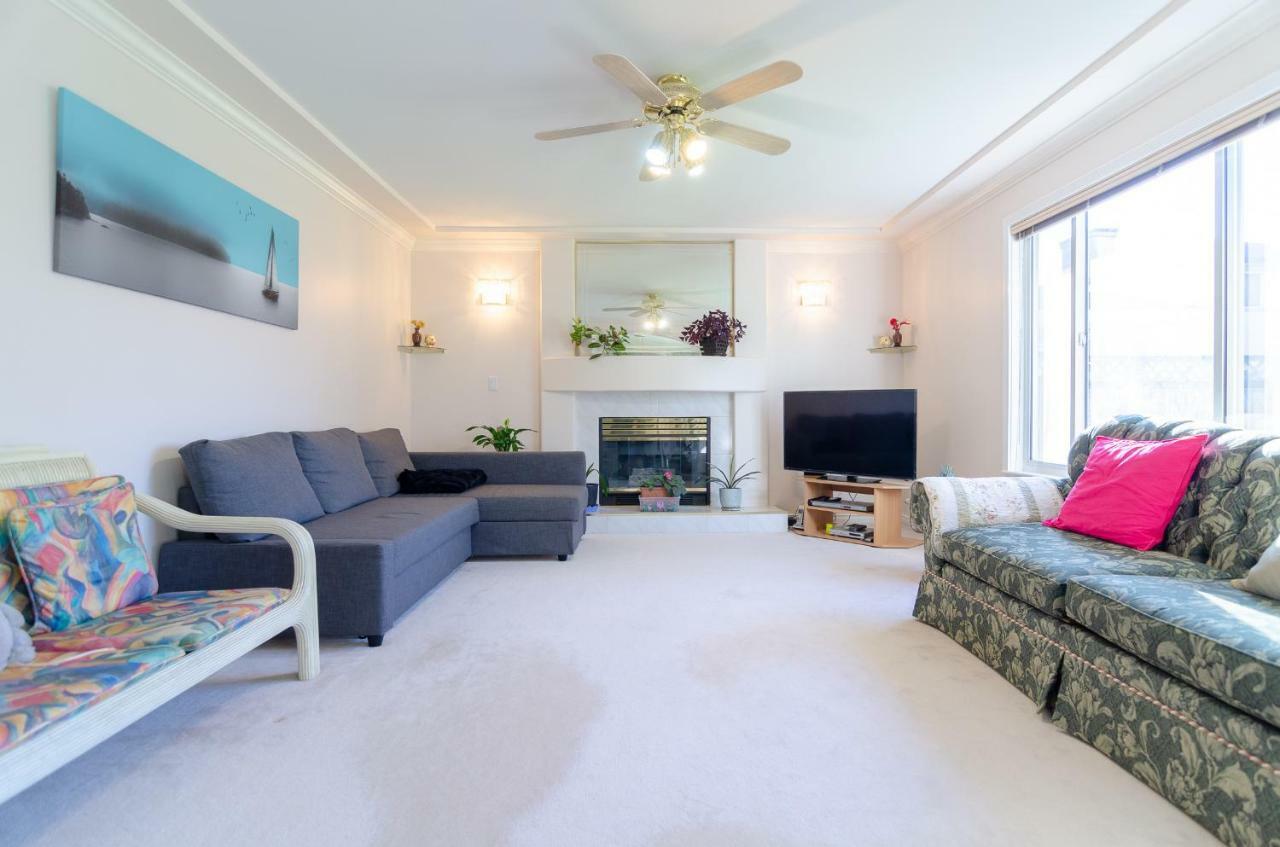 3 Private, Spacious, Bright Rooms In A Gorgeous House New Westminster Eksteriør billede