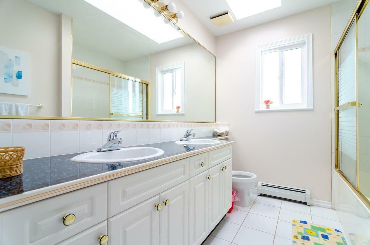 3 Private, Spacious, Bright Rooms In A Gorgeous House New Westminster Eksteriør billede